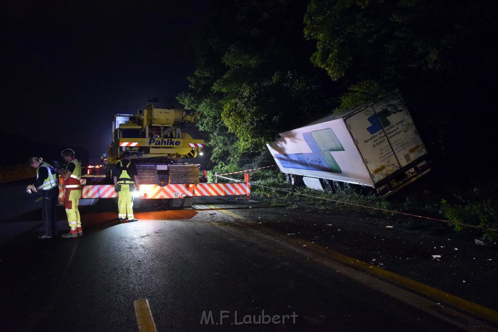 Schwerer VU A 3 Rich Oberhausen Hoehe AK Leverkusen P088.JPG - Miklos Laubert